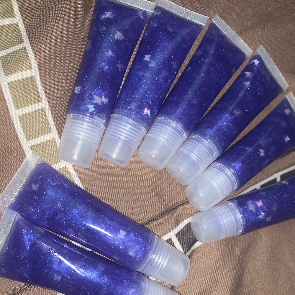 Hyacinth LiP gloss